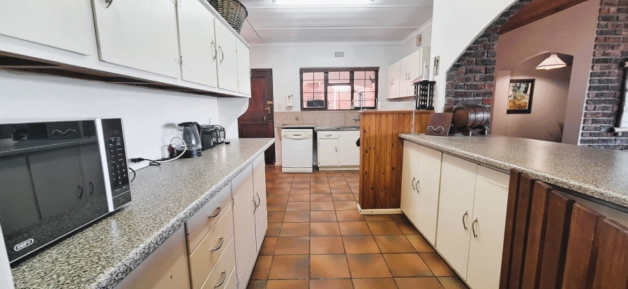5 Bedroom Property for Sale in Witsand Western Cape